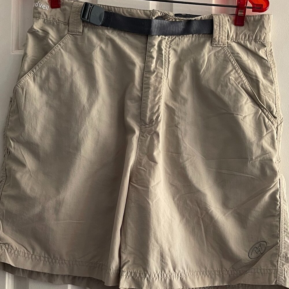 CLOUDVEIL Men's hiking casual lightweight nylon shorts - size 34 - khaki color